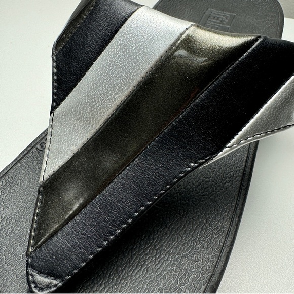 FitFlop Damen Lottie Dark Rainbow Patchwork Faux Leather Toe Post Sandal AJ5-231 - Picture 3 of 11